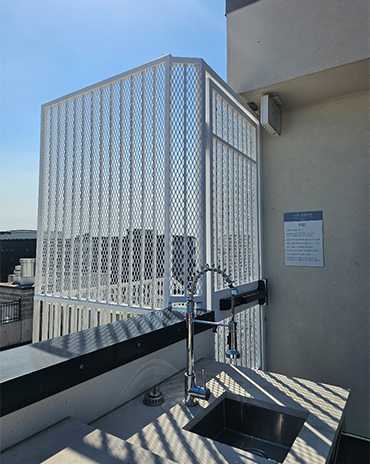 High-end custom metal gate design for residential properties