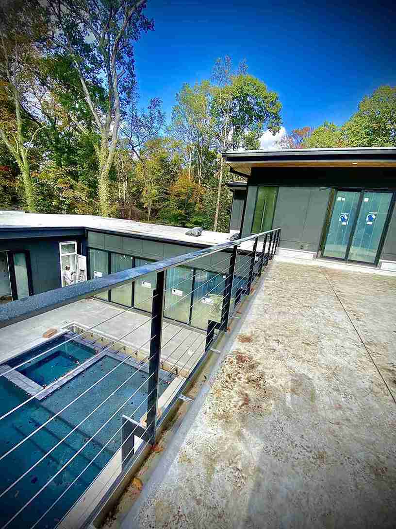High-quality custom railing for commercial buildings in Atlanta