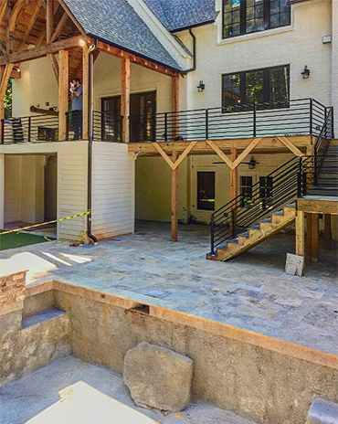 Modern metal railing design for Atlanta property owners