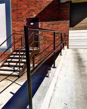 Stylish and durable railing design for outdoor use in Atlanta